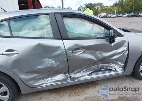 2015 Mazda Mazda3 I Sport из США, поврежденный, VIN 3MZBM1K70FM207214